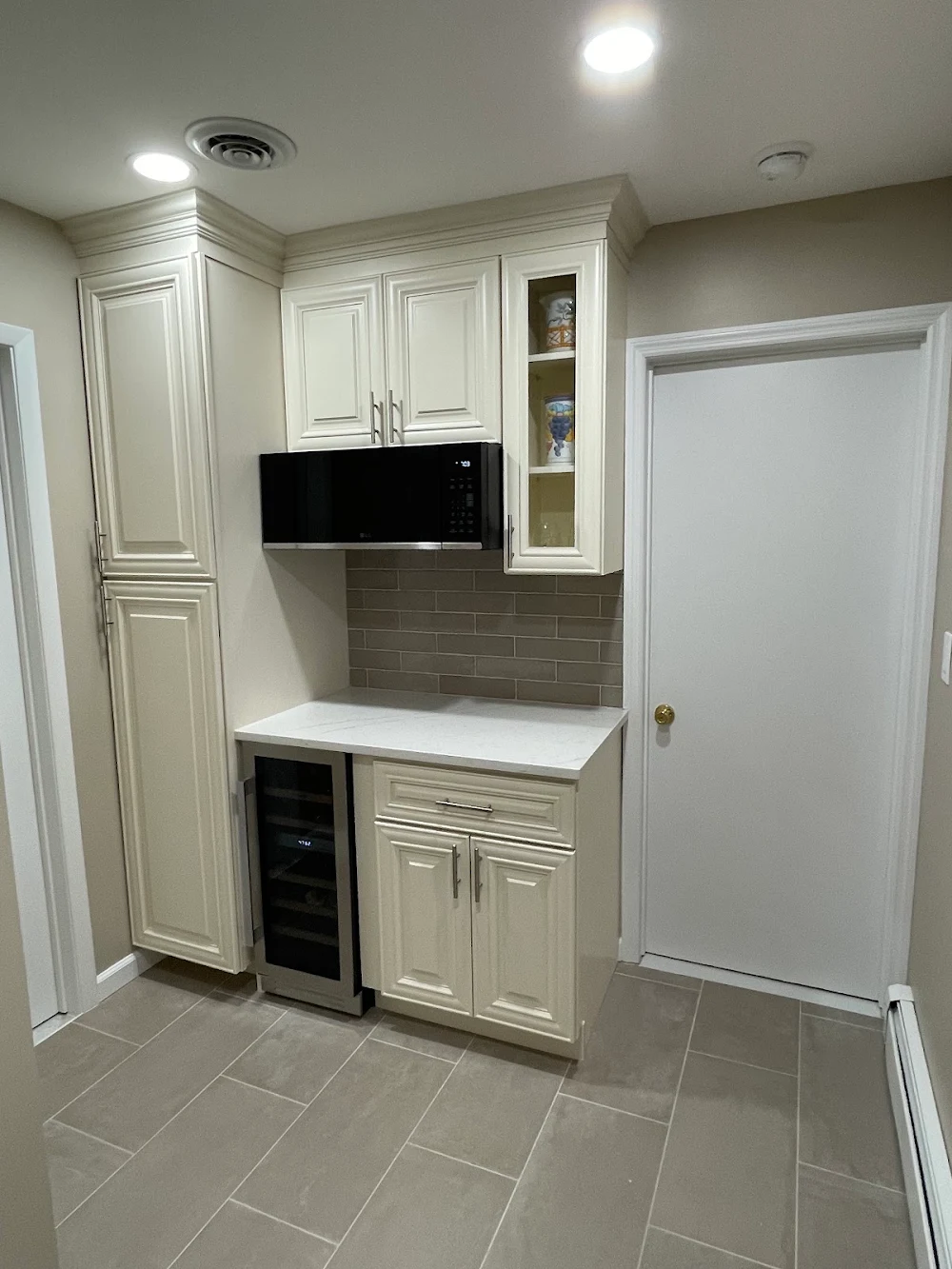 Beverage storage detail in the completed Nanuet kitchen