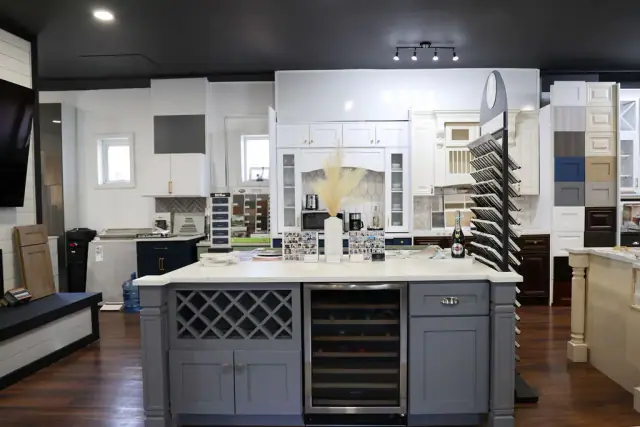 White island with lattice end panel and sample worktop